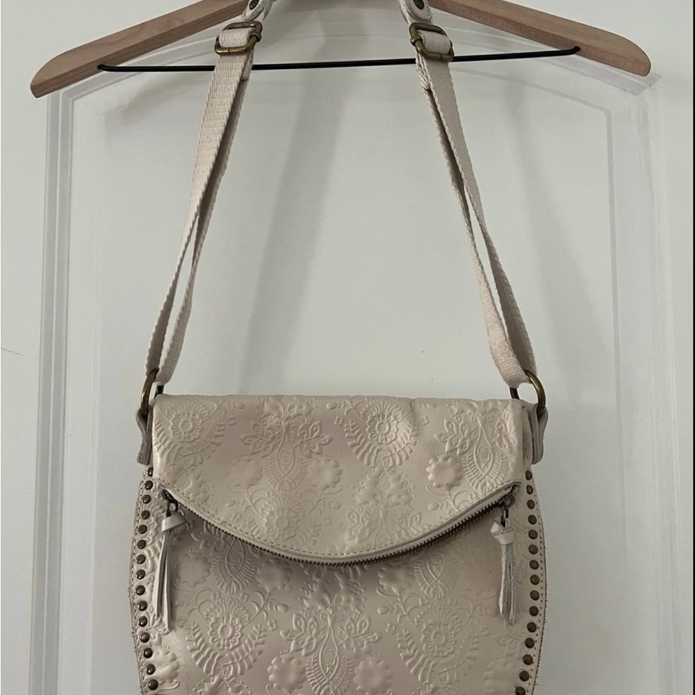 The Sak Cream Embossed Crossbody BagThe SAK Silverlake floral embossed
